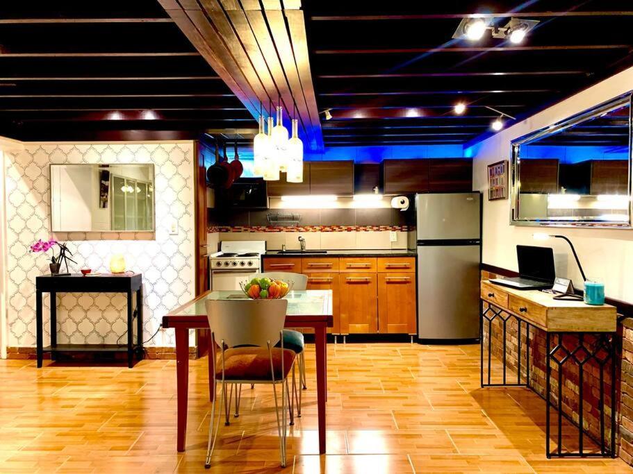 פרובידנס Live In This Iconic East Side Lower Level Unit מראה חיצוני תמונה